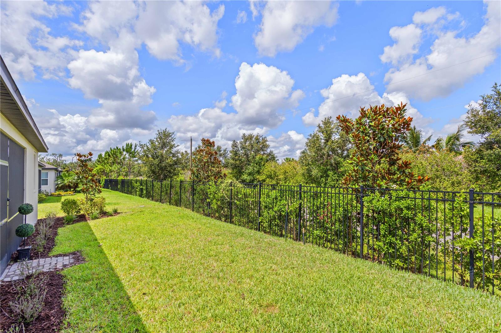 Image 19 of 57 For 926 Fernleaf Run