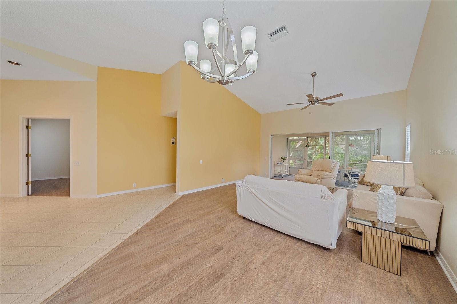 Image 12 of 63 For 8382 Creekview Lane