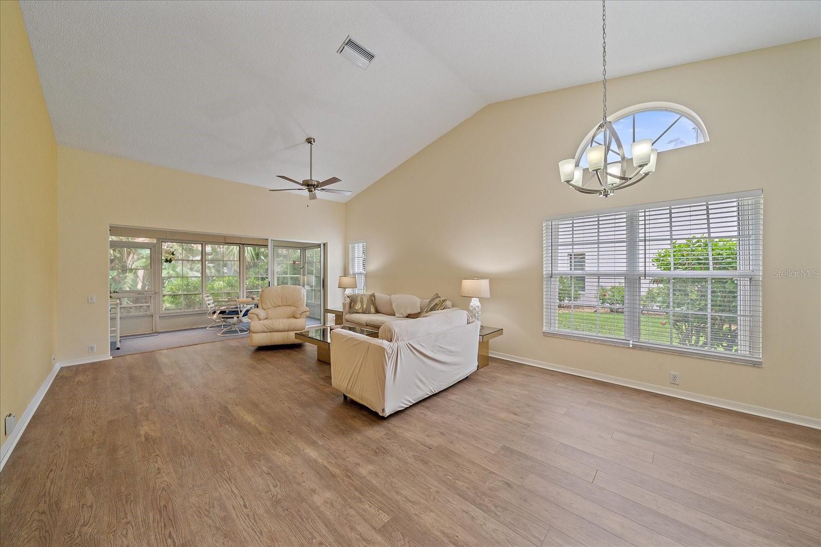 Image 13 of 63 For 8382 Creekview Lane