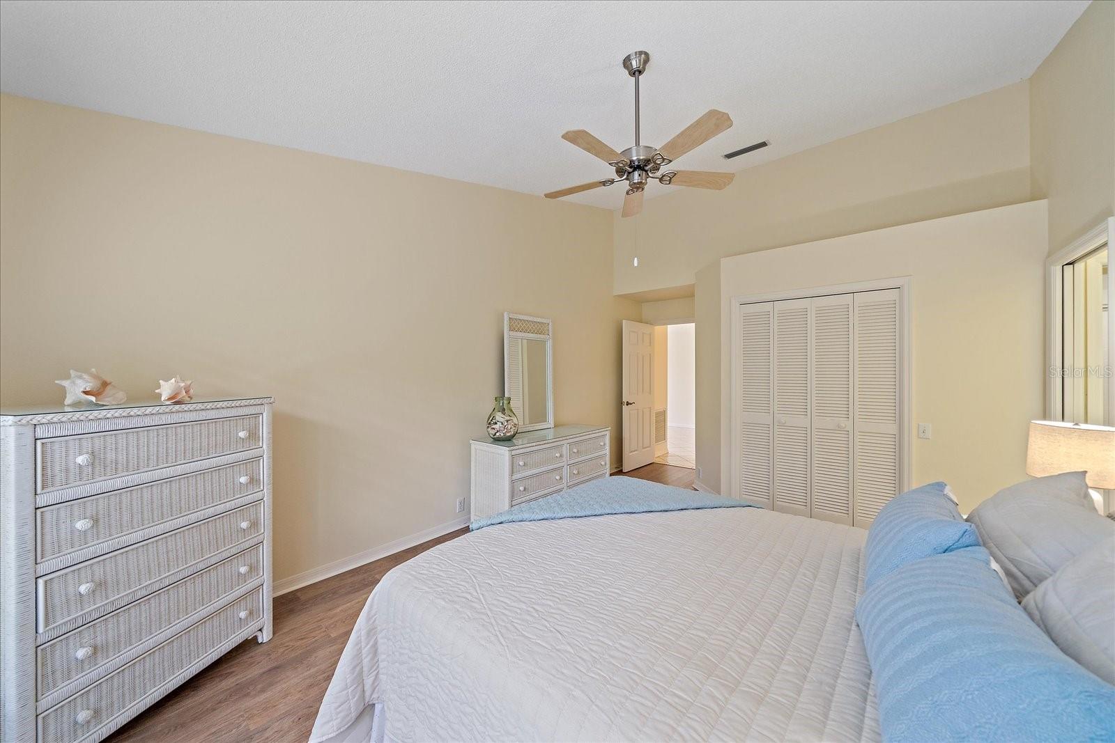 Image 16 of 63 For 8382 Creekview Lane