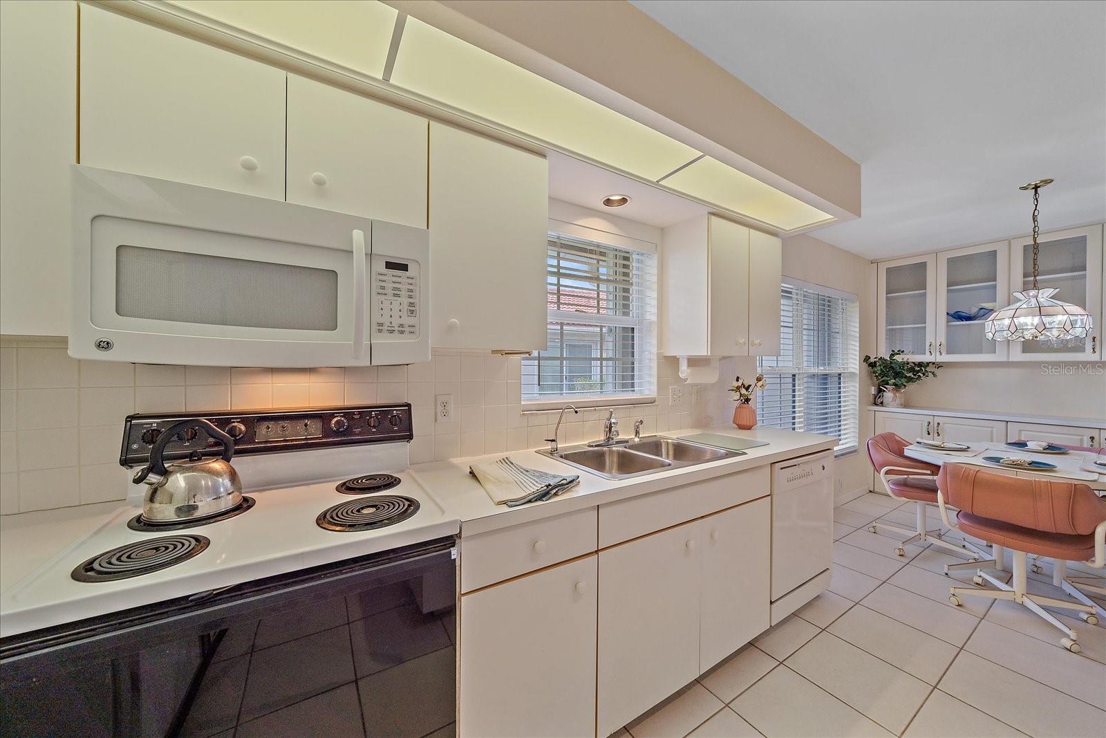 Image 30 of 63 For 8382 Creekview Lane