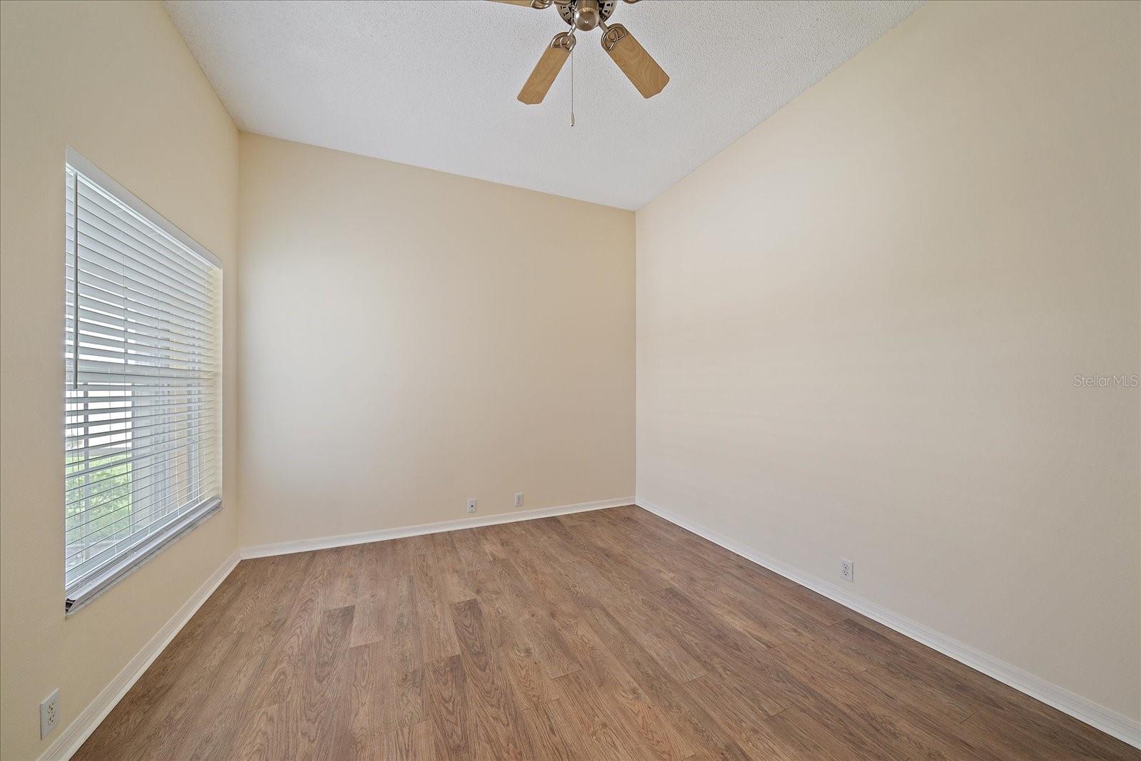 Image 7 of 63 For 8382 Creekview Lane
