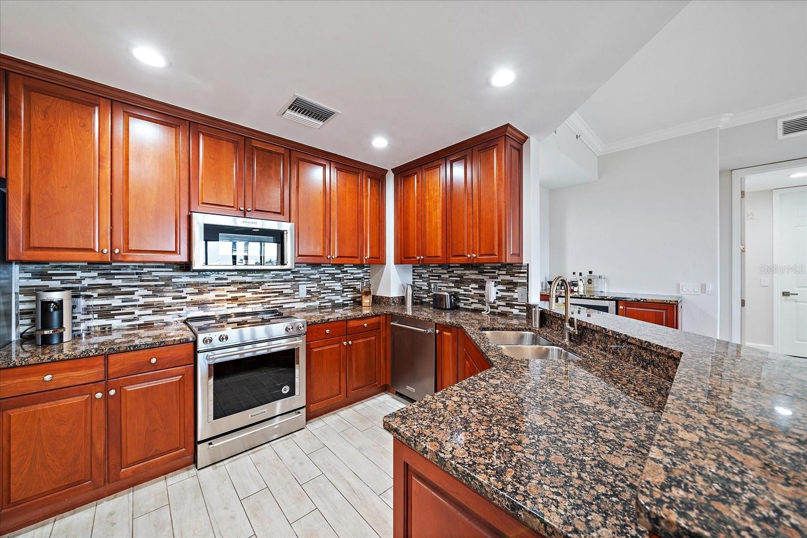 Image 12 of 70 For 88 Vivante Boulevard 203