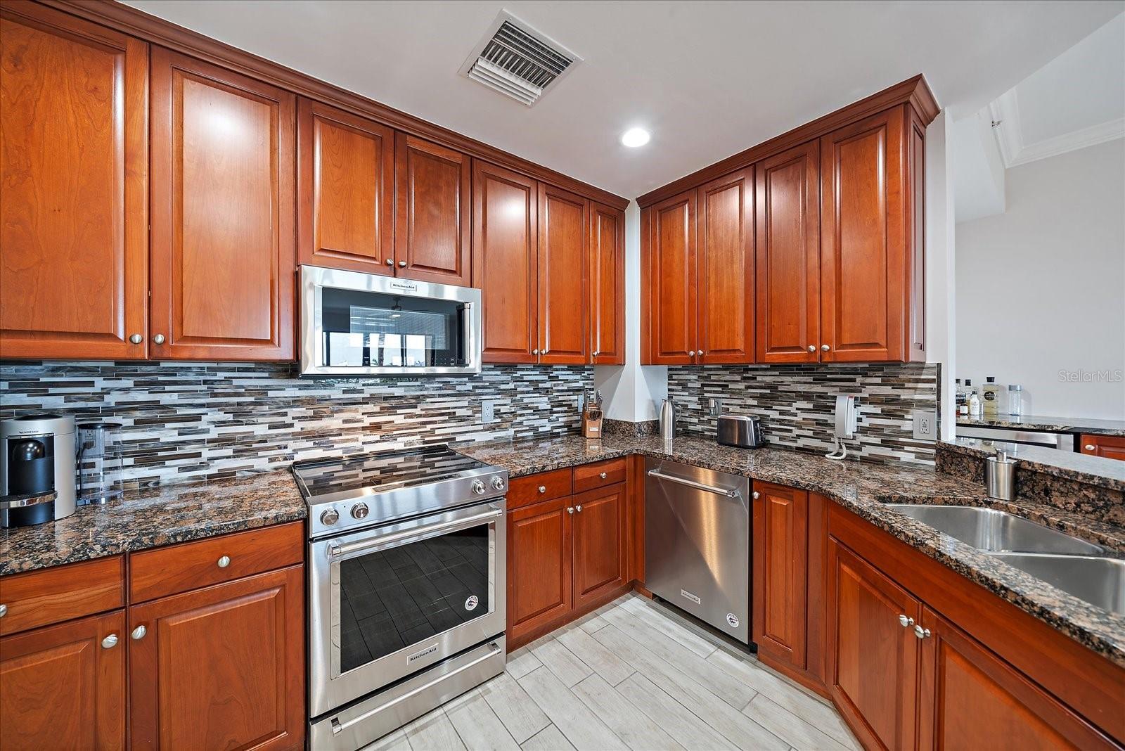 Image 13 of 70 For 88 Vivante Boulevard 203
