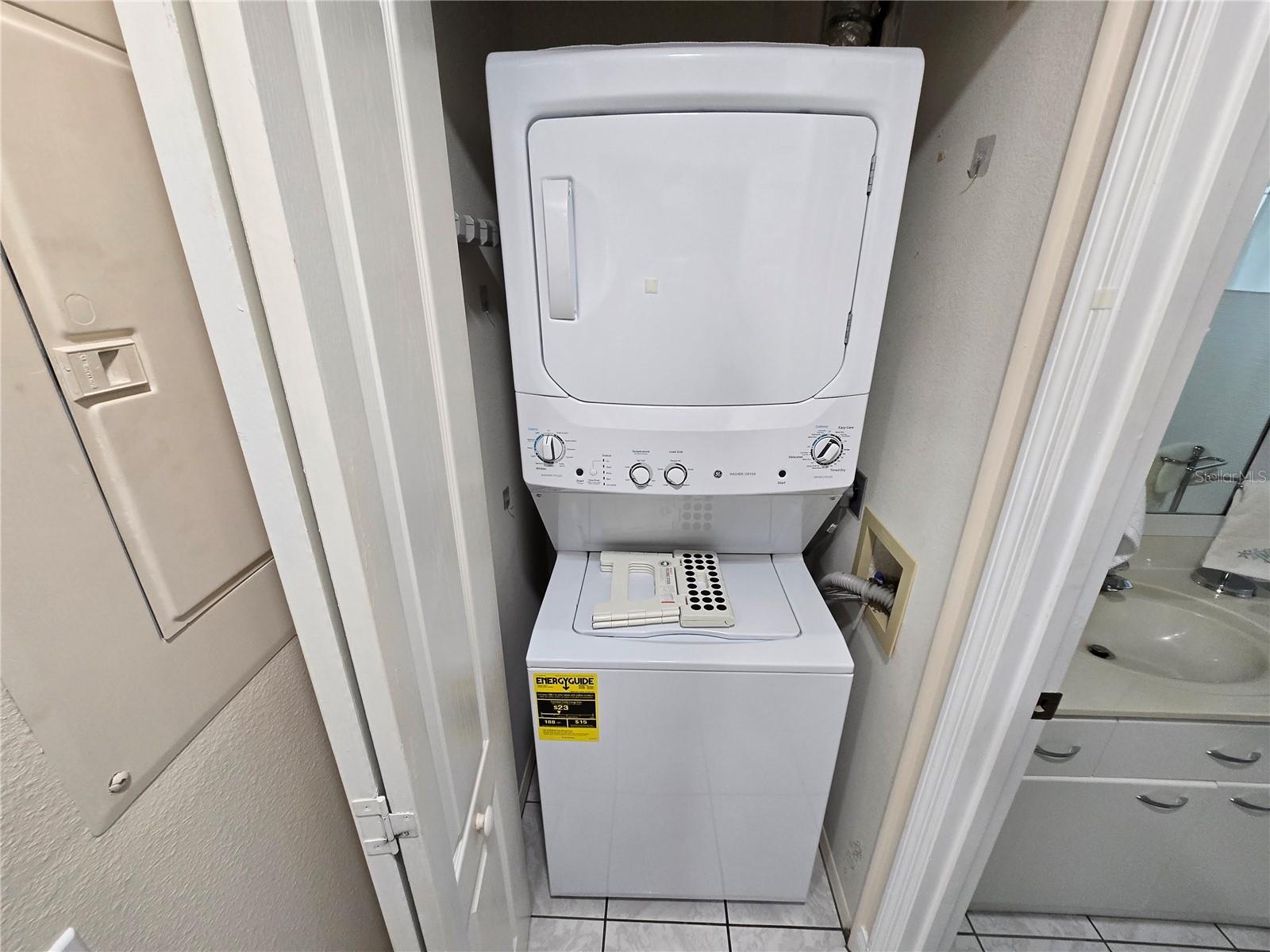 Image 13 of 15 For 1211 Capri Isles Boulevard 116