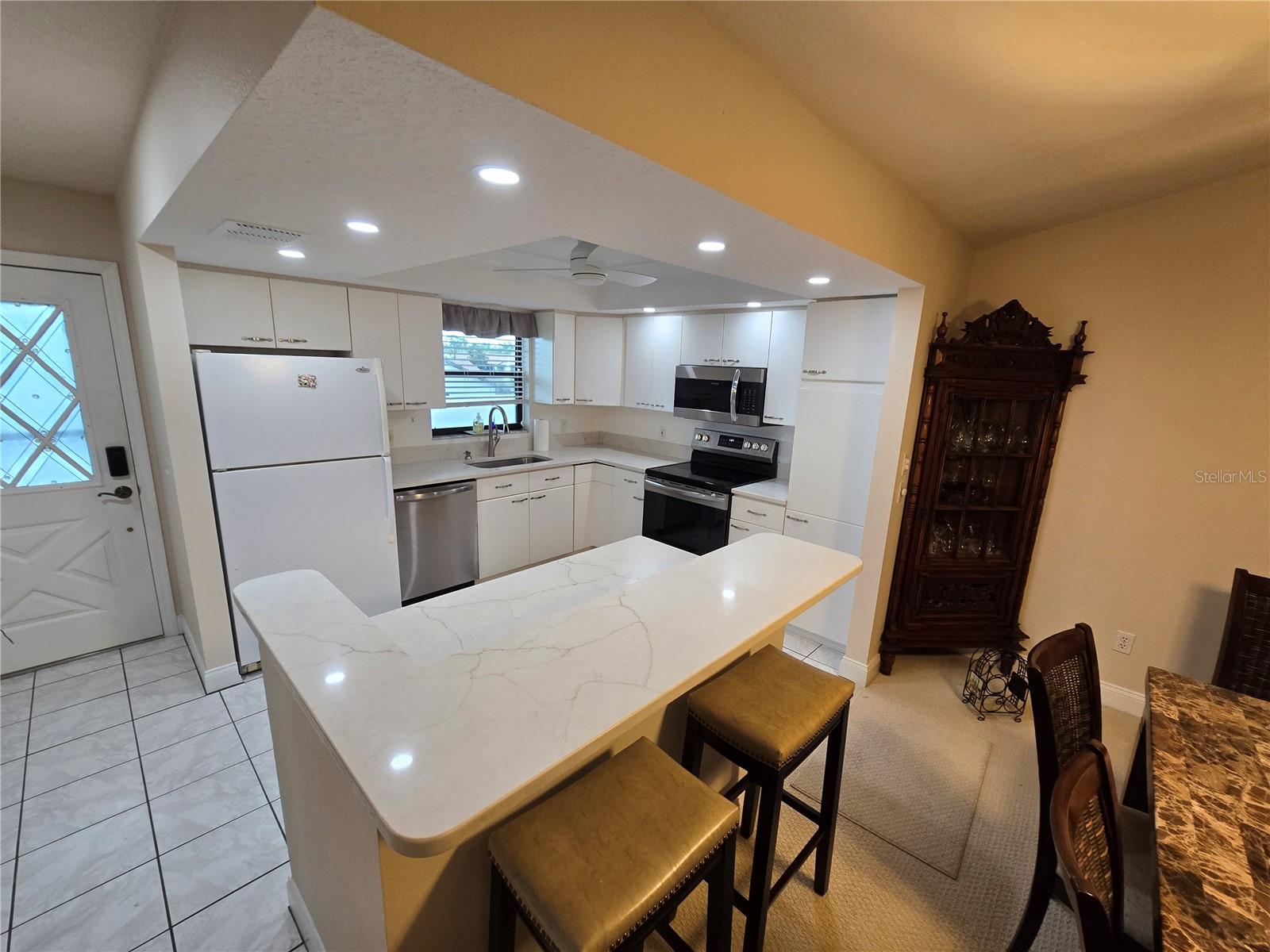 Image 4 of 15 For 1211 Capri Isles Boulevard 116