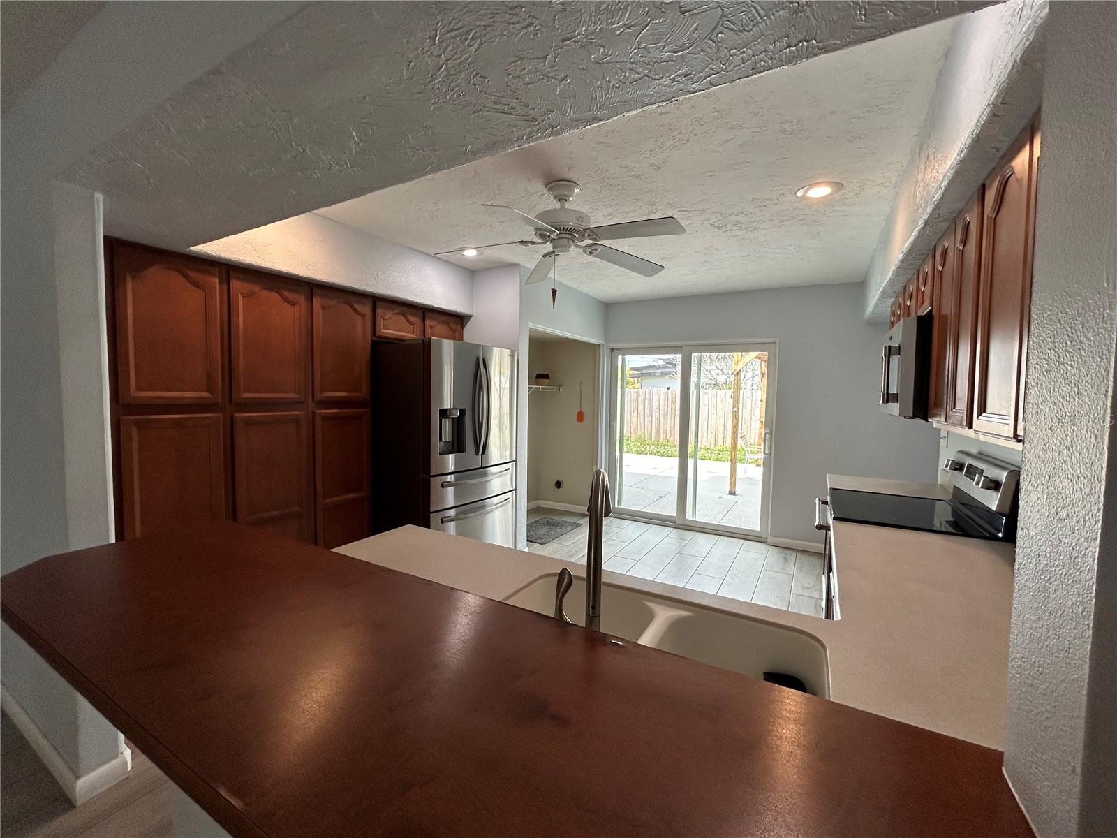 Image 7 of 33 For 406 47th Street Nw