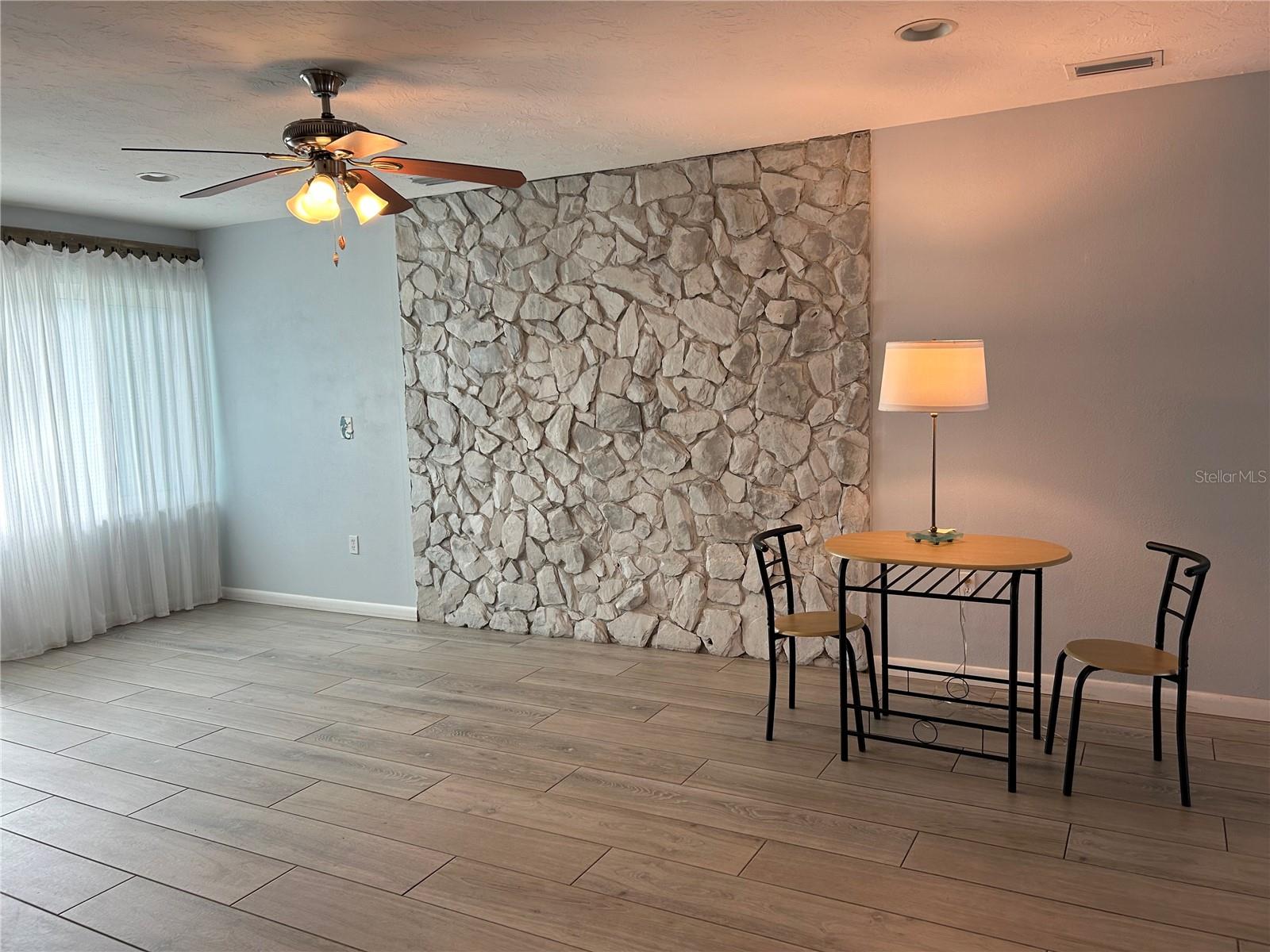 Image 8 of 33 For 406 47th Street Nw