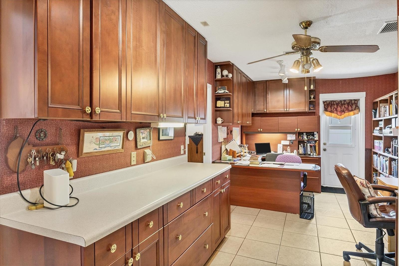 Image 21 of 36 For 619 Albee Farm Road N