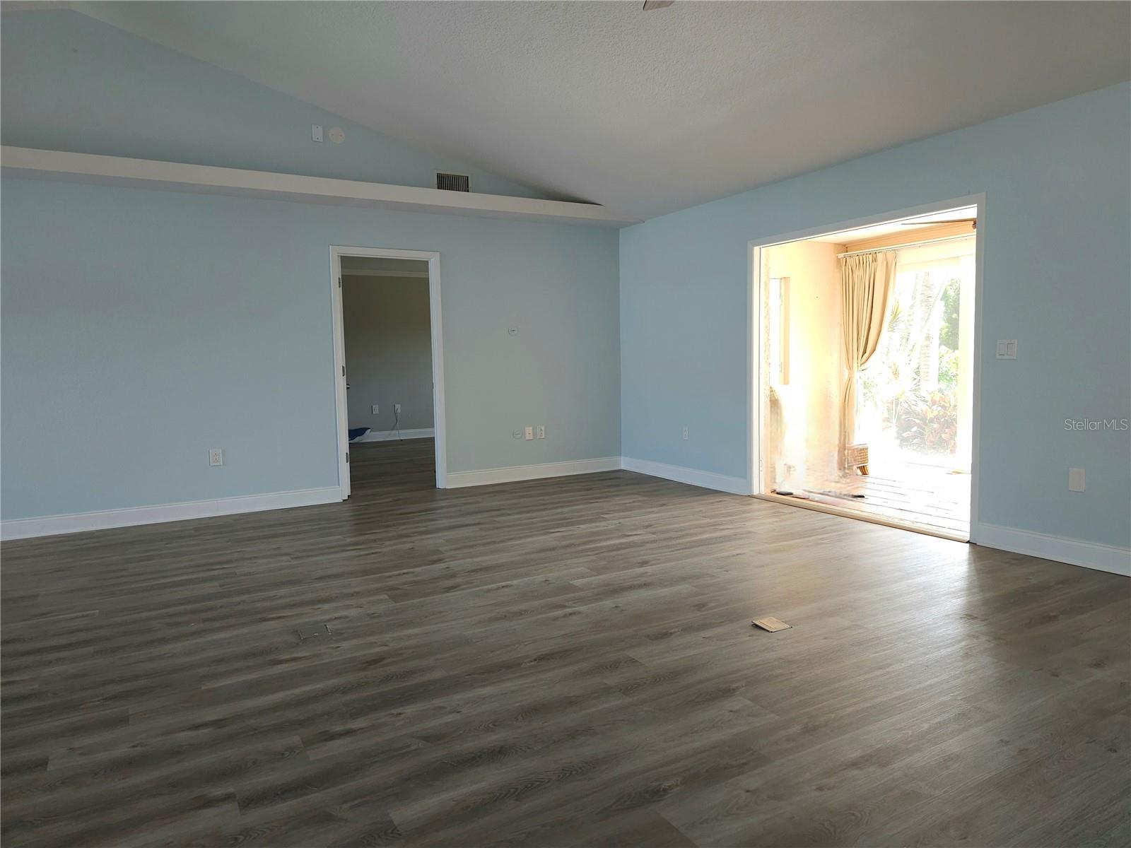 Image 17 of 59 For 5207 86th Street Court W
