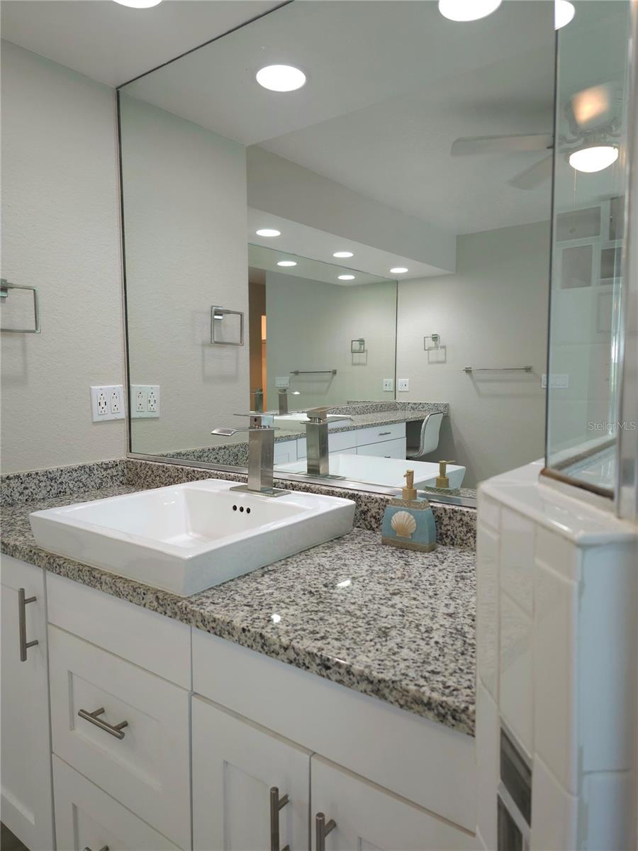 Image 33 of 59 For 5207 86th Street Court W
