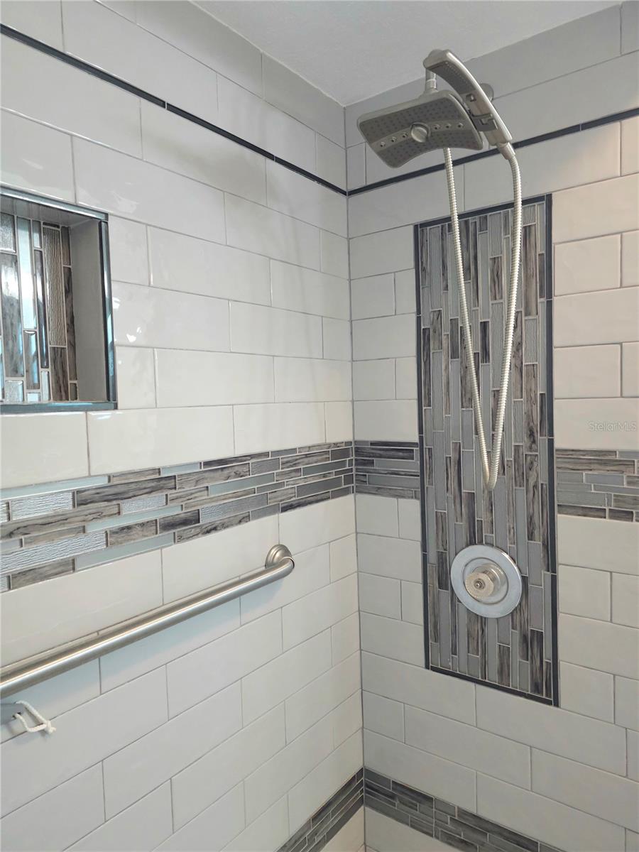 Image 39 of 59 For 5207 86th Street Court W