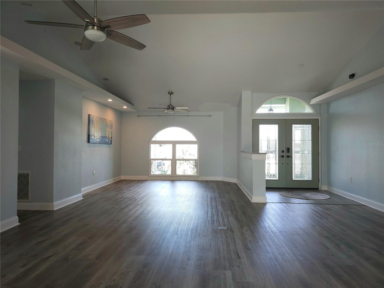 Image 7 of 59 For 5207 86th Street Court W