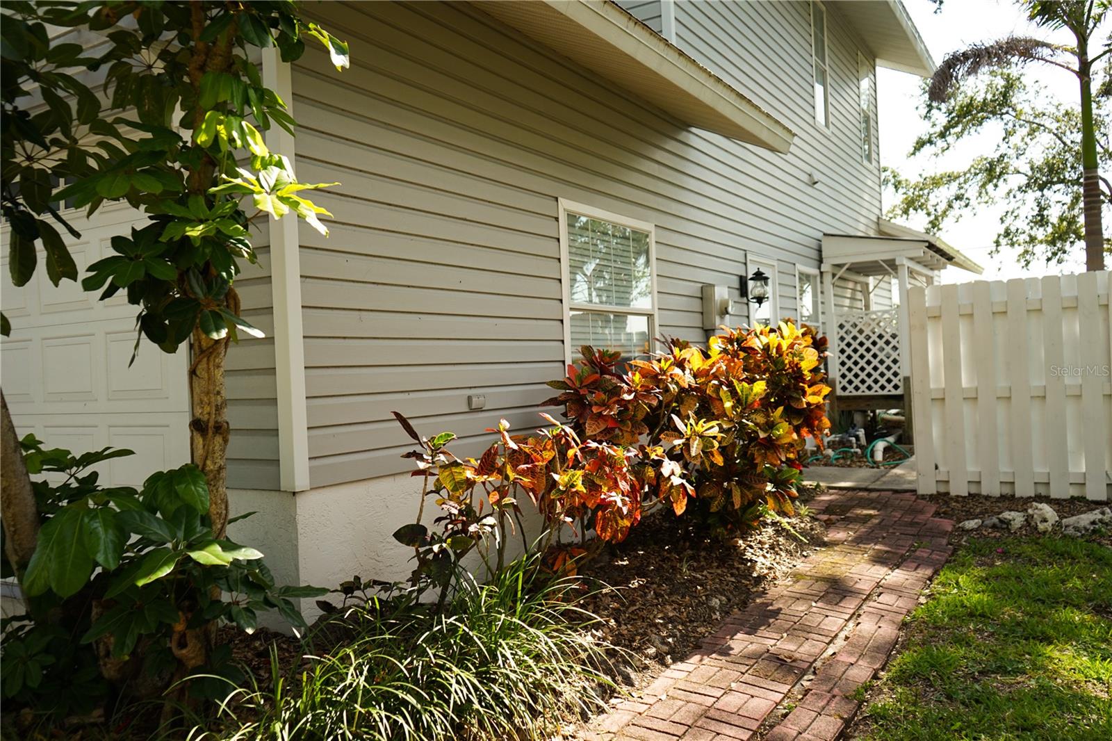 Image 10 of 55 For 1505 43rd Avenue Drive W