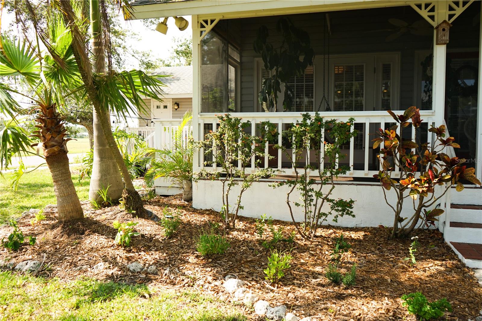 Image 5 of 55 For 1505 43rd Avenue Drive W