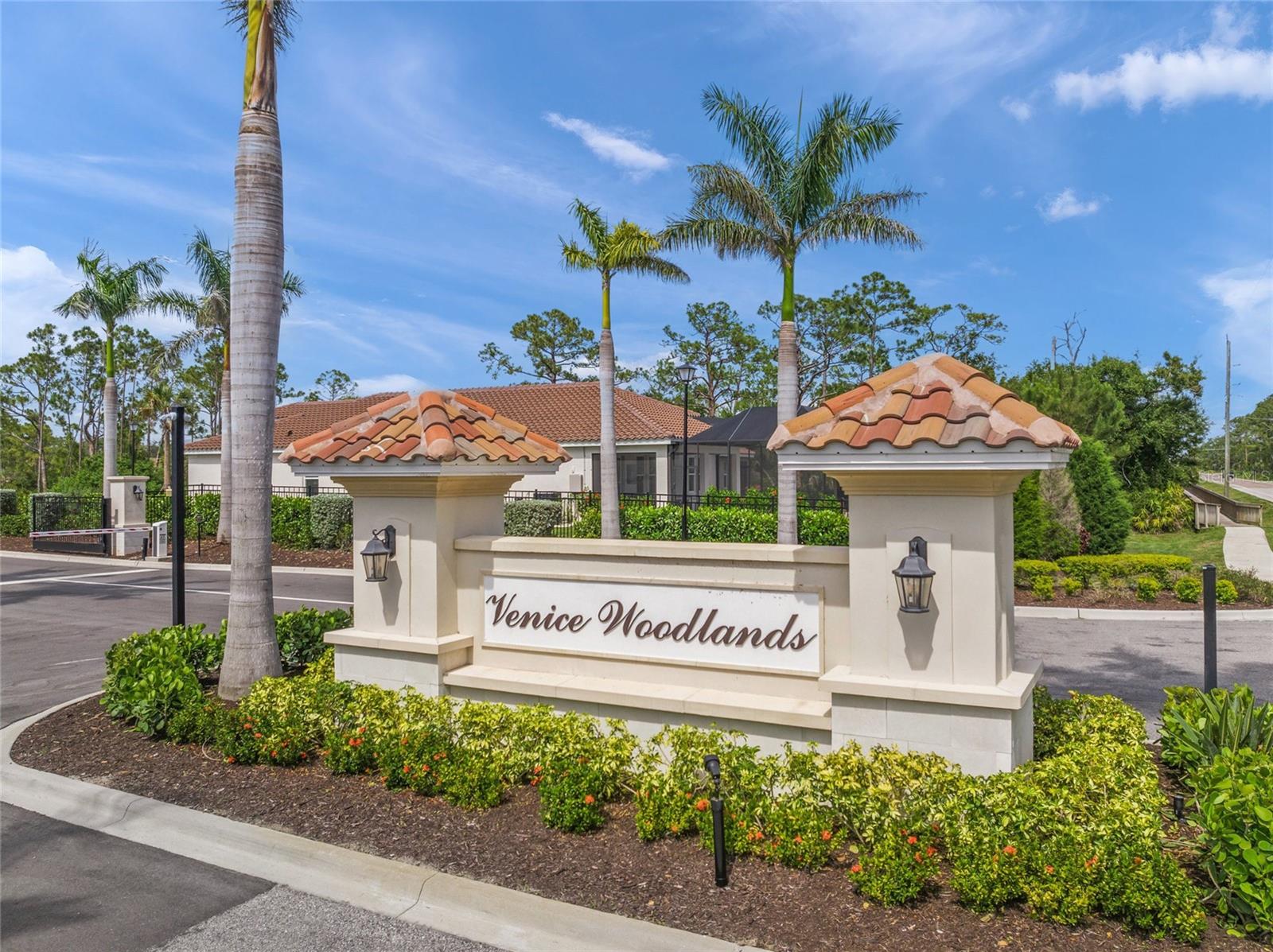 Image 8 of 53 For 460 Daylily Boulevard