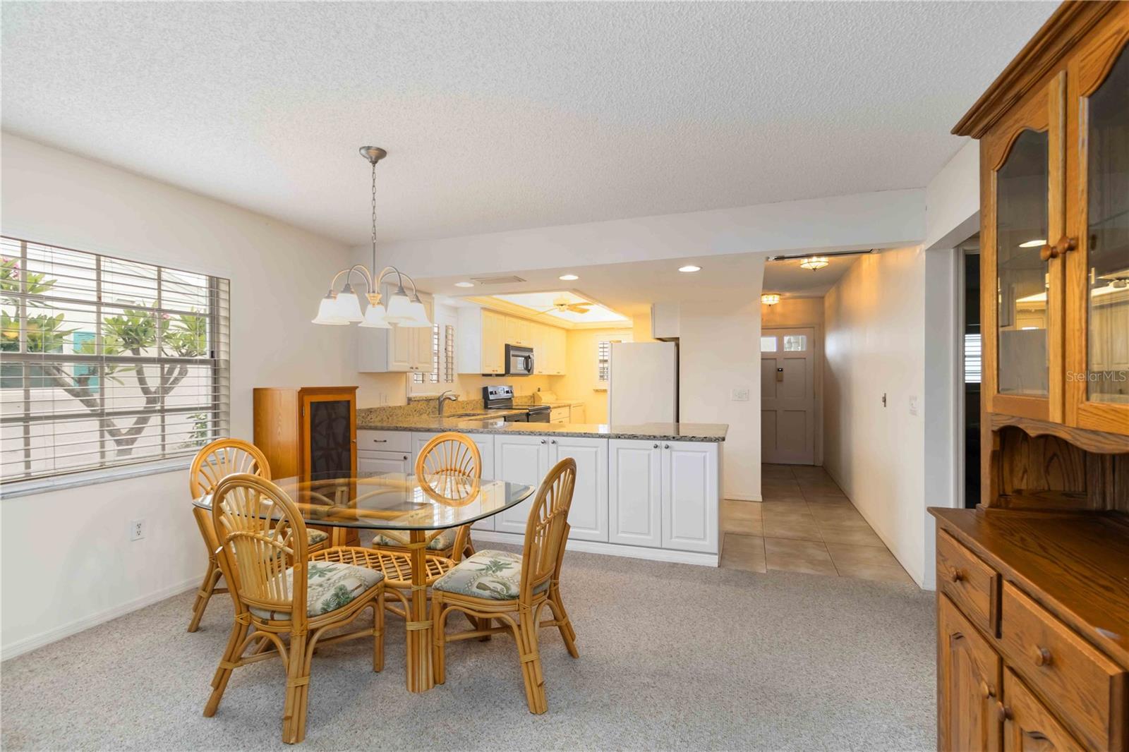 Image 10 of 37 For 9412 Concord Circle