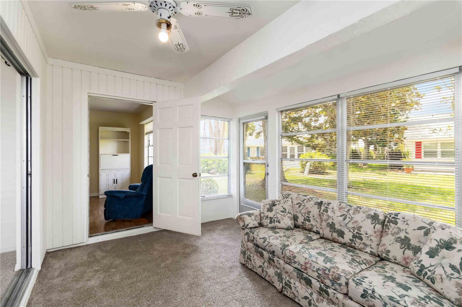 Image 16 of 37 For 9412 Concord Circle