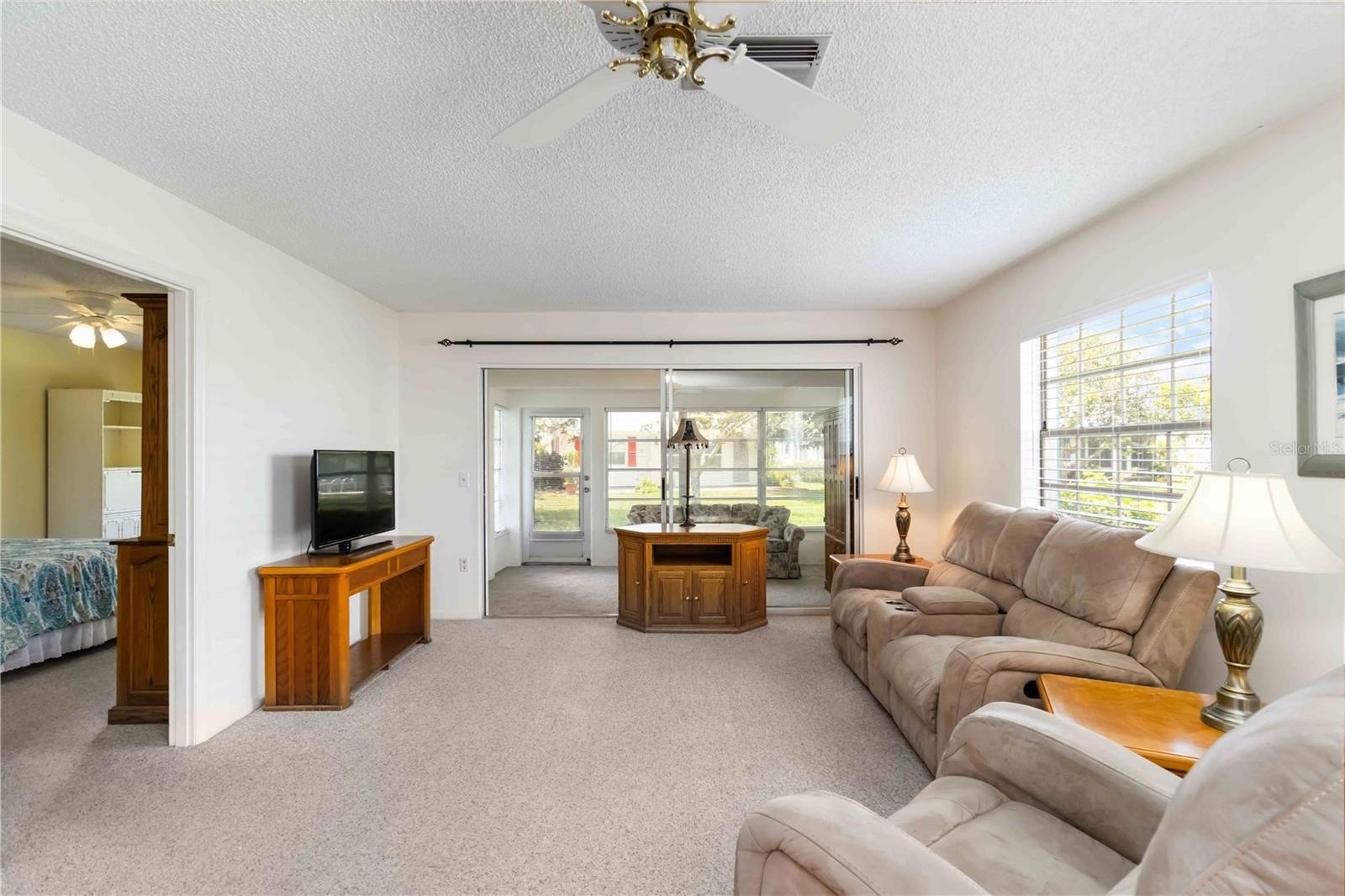 Image 6 of 37 For 9412 Concord Circle