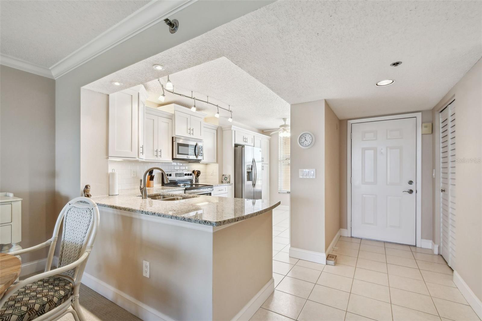 Image 13 of 70 For 4460 Fairways Boulevard 607