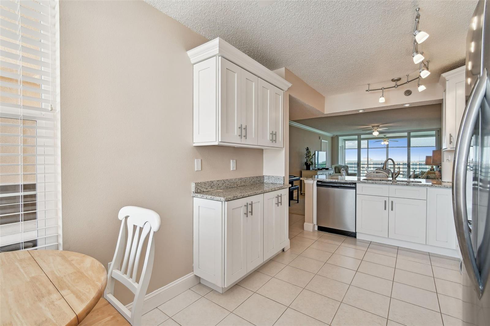 Image 21 of 70 For 4460 Fairways Boulevard 607