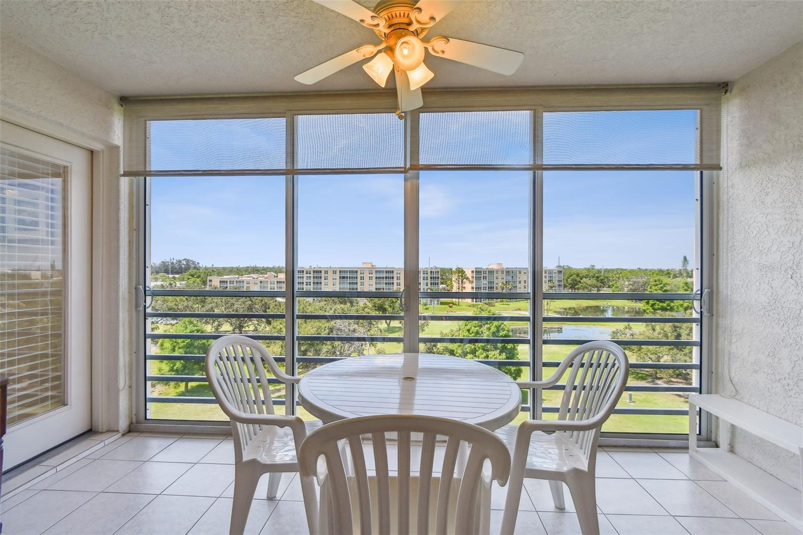 Image 33 of 70 For 4460 Fairways Boulevard 607
