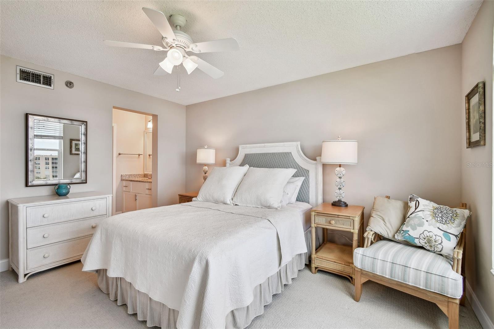 Image 41 of 70 For 4460 Fairways Boulevard 607