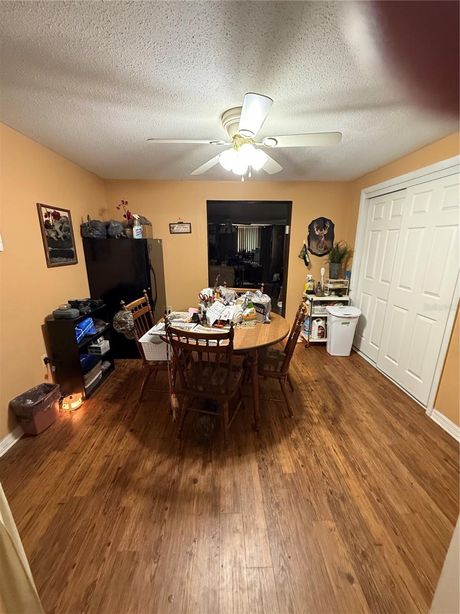 Image 12 of 32 For 804 46th Street Court E