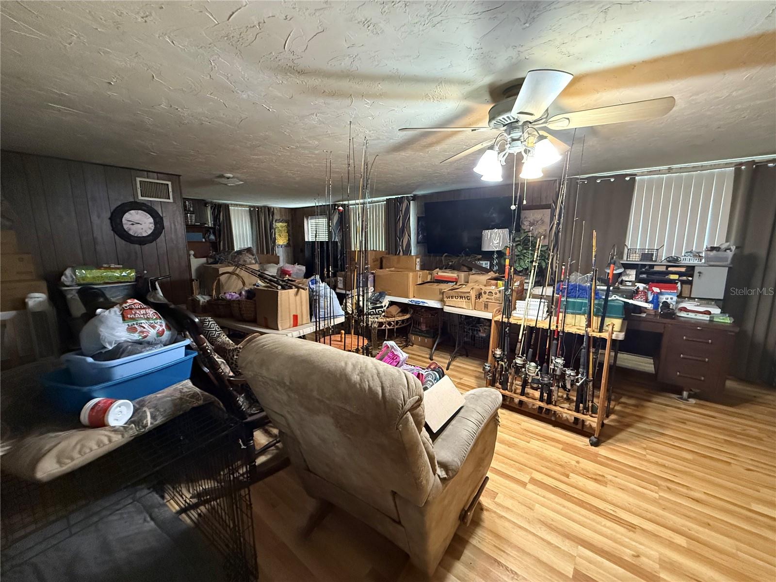 Image 16 of 32 For 804 46th Street Court E
