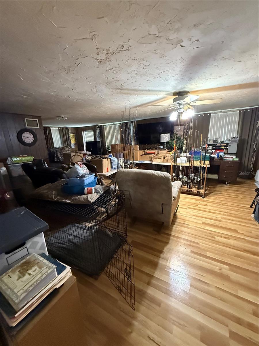 Image 18 of 32 For 804 46th Street Court E