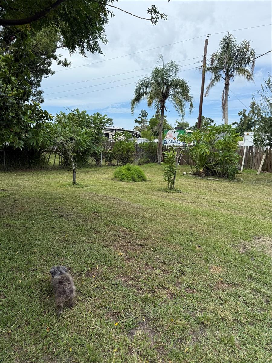 Image 26 of 32 For 804 46th Street Court E