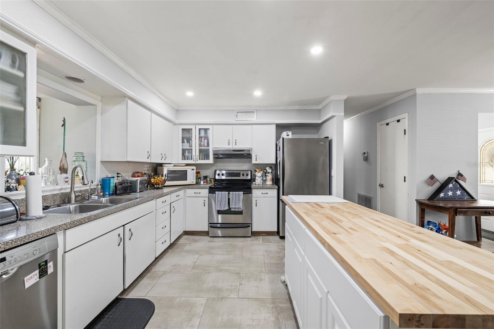 Image 23 of 53 For 2204 67th Street W