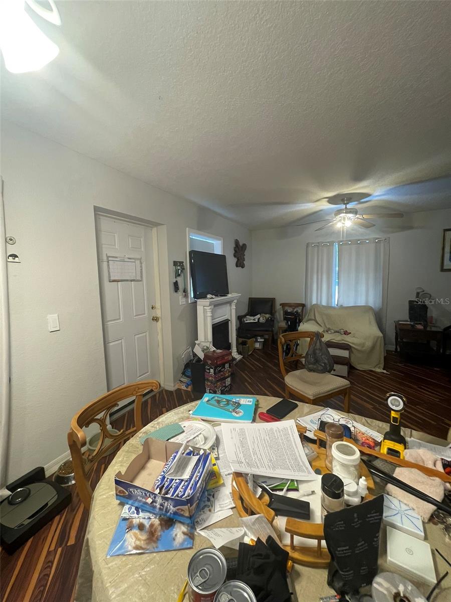 Image 12 of 62 For 2327 Quail Avenue