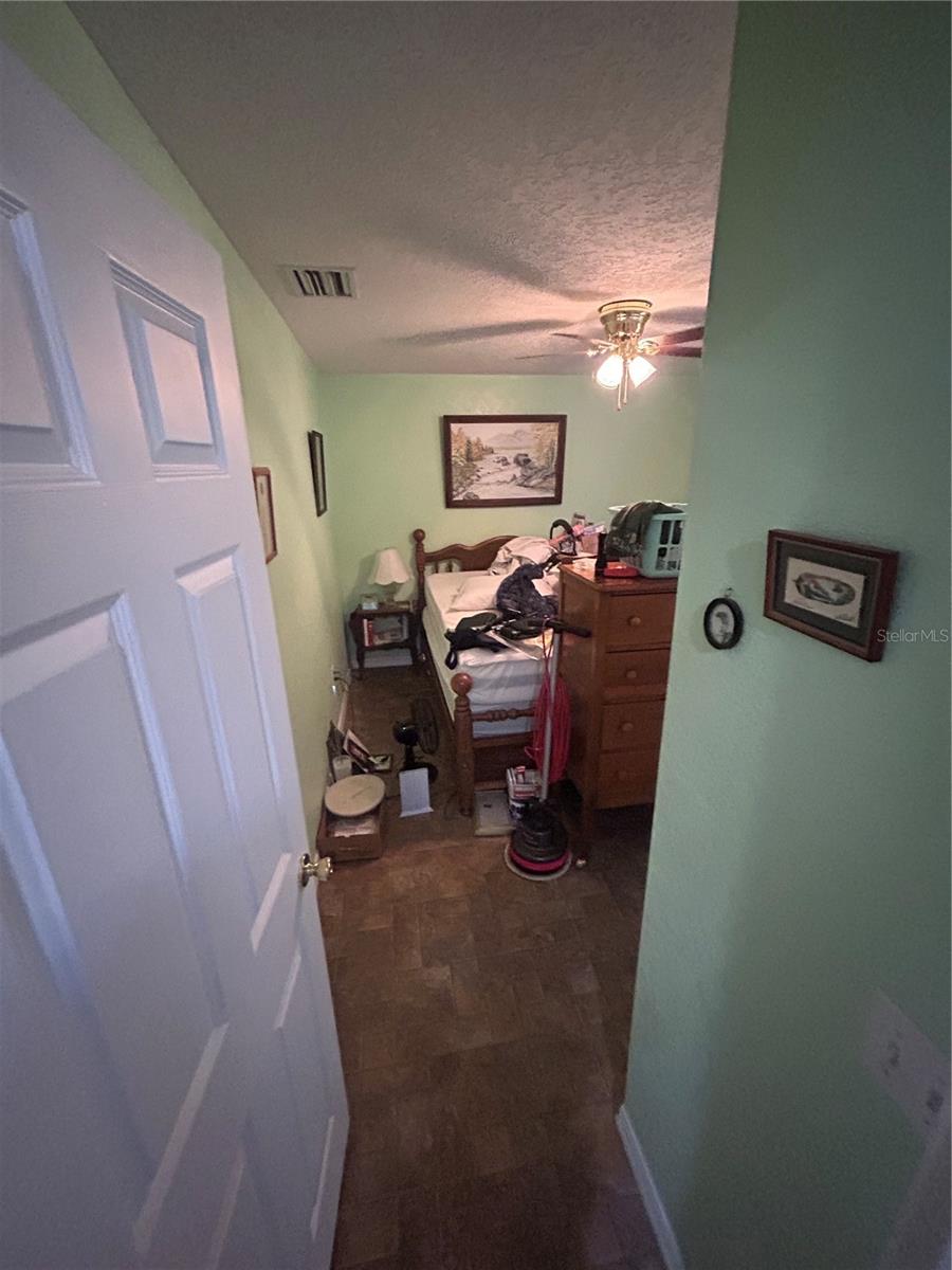 Image 19 of 62 For 2327 Quail Avenue