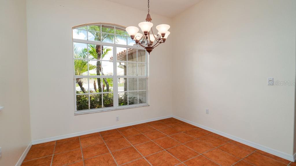 Image 15 of 78 For 5897 Carriage Drive