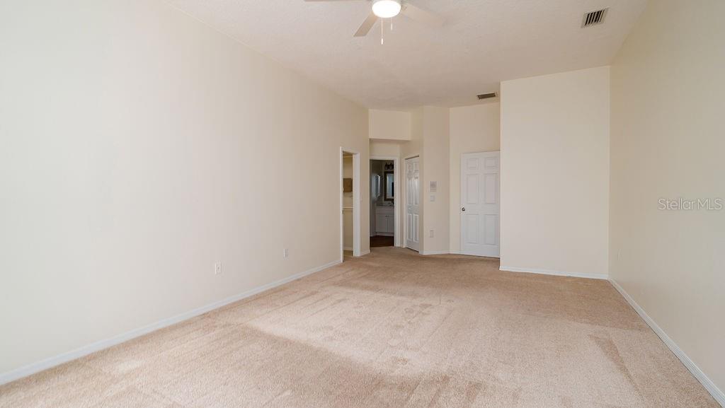 Image 32 of 78 For 5897 Carriage Drive