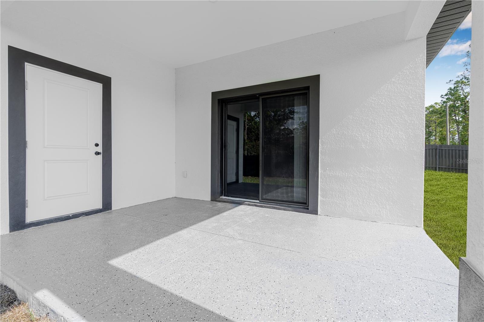 Image 36 of 42 For 920 Barton Street E