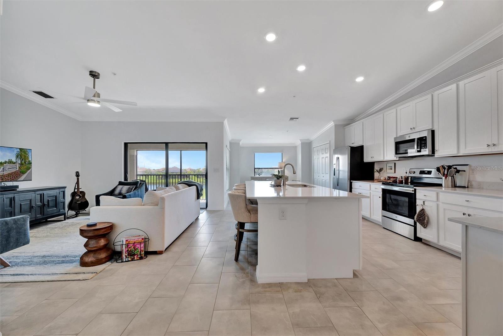 Image 10 of 61 For 5695 Palmer Circle 203