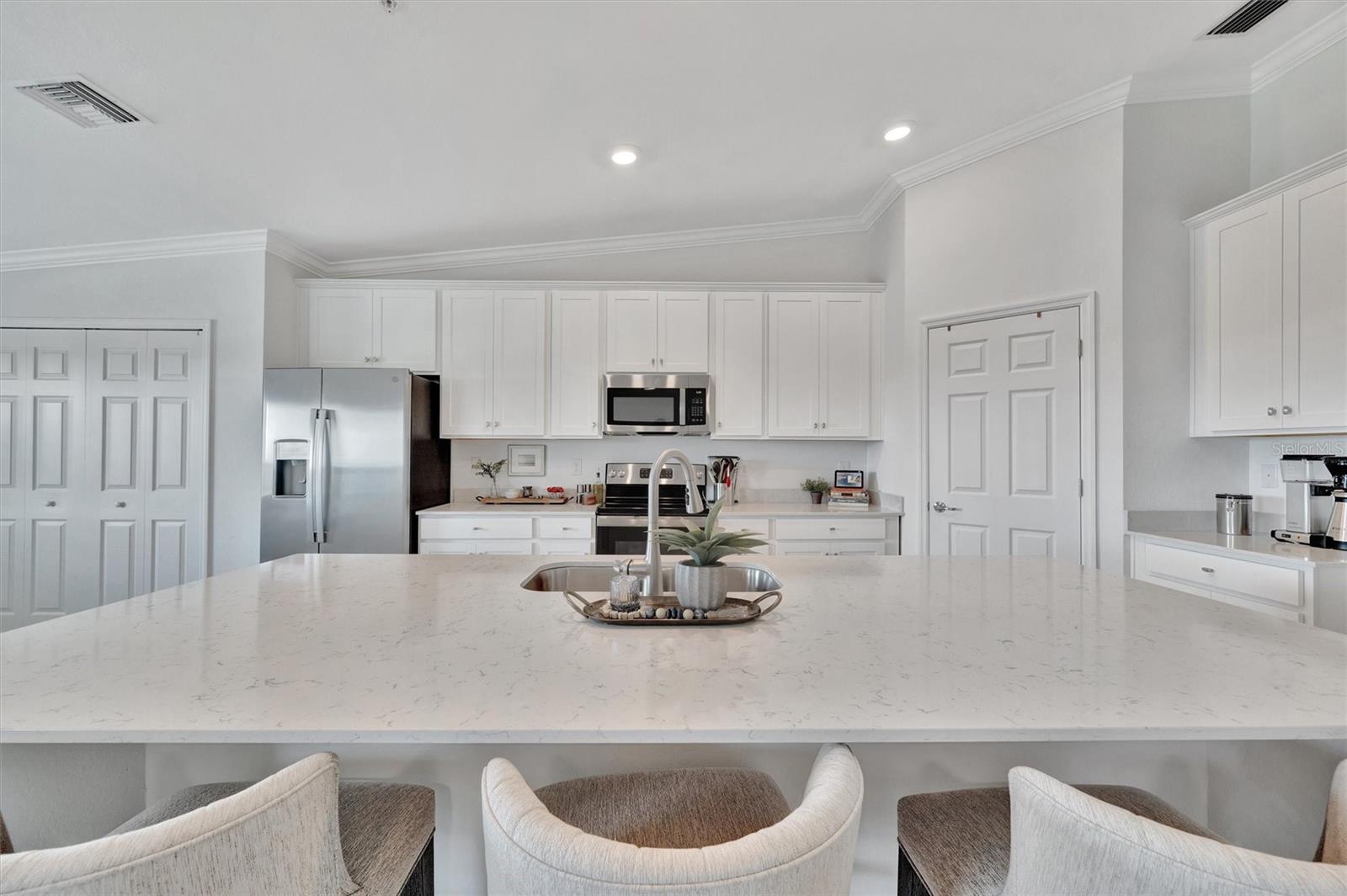 Image 14 of 61 For 5695 Palmer Circle 203
