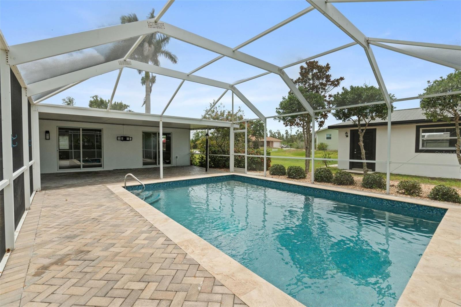 Image 18 of 21 For 3631 Palm Drive