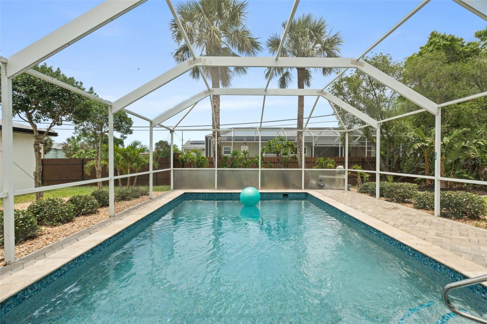 Image 5 of 21 For 3631 Palm Drive