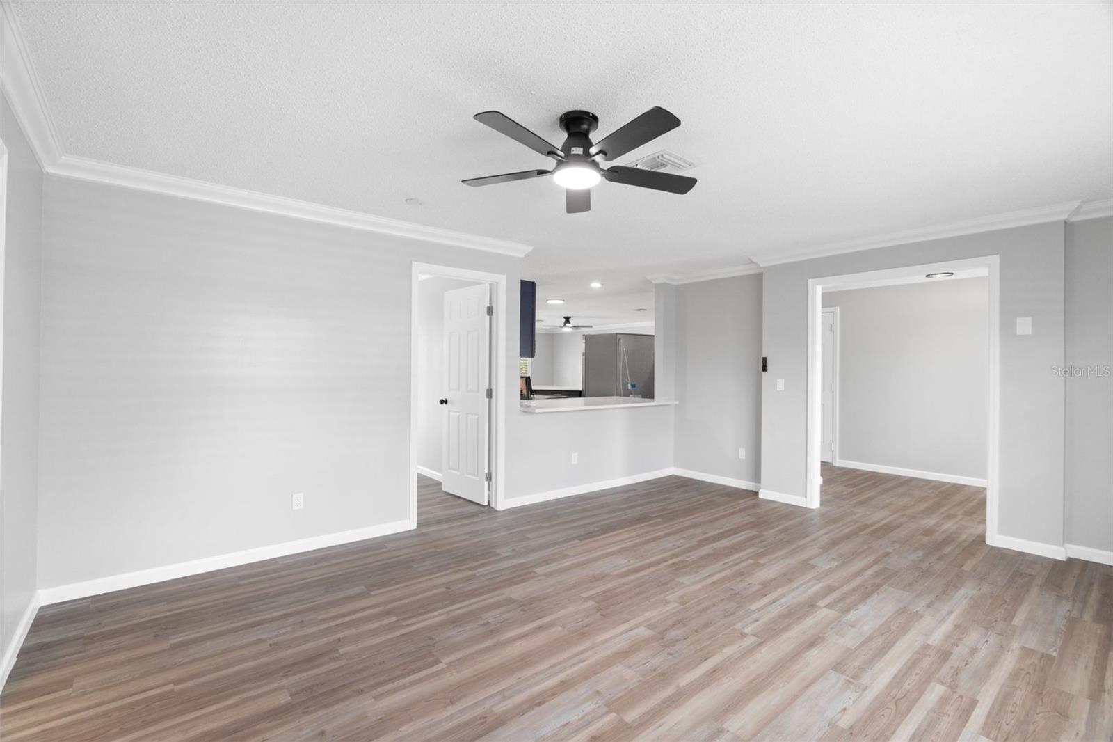 Image 6 of 21 For 3631 Palm Drive
