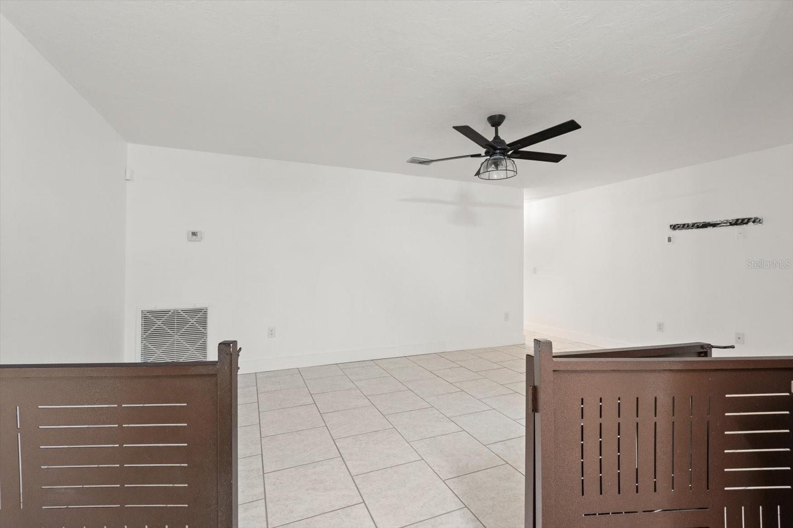 Image 19 of 53 For 5433 81st Avenue Circle E
