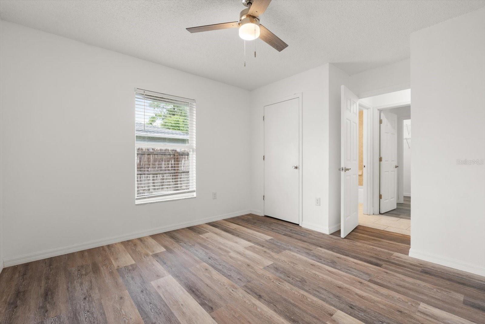 Image 32 of 53 For 5433 81st Avenue Circle E