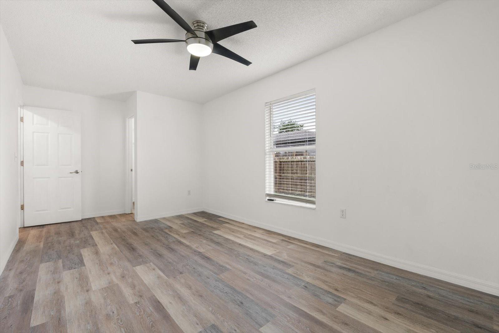 Image 36 of 53 For 5433 81st Avenue Circle E