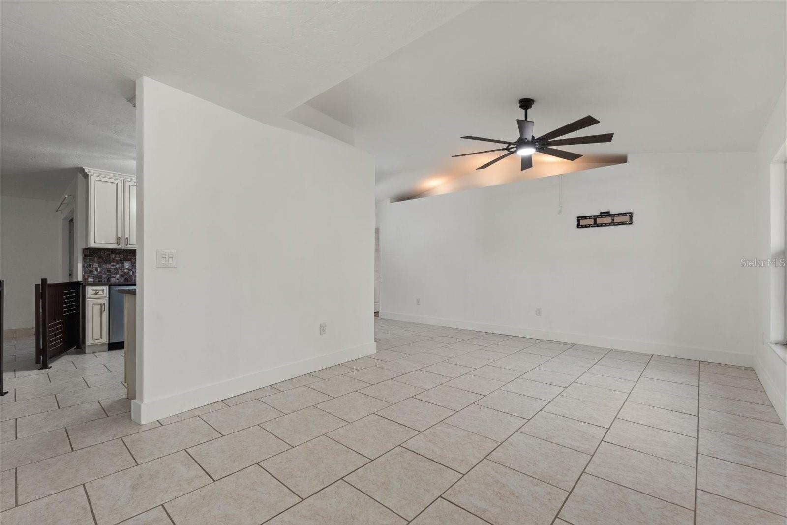 Image 4 of 53 For 5433 81st Avenue Circle E