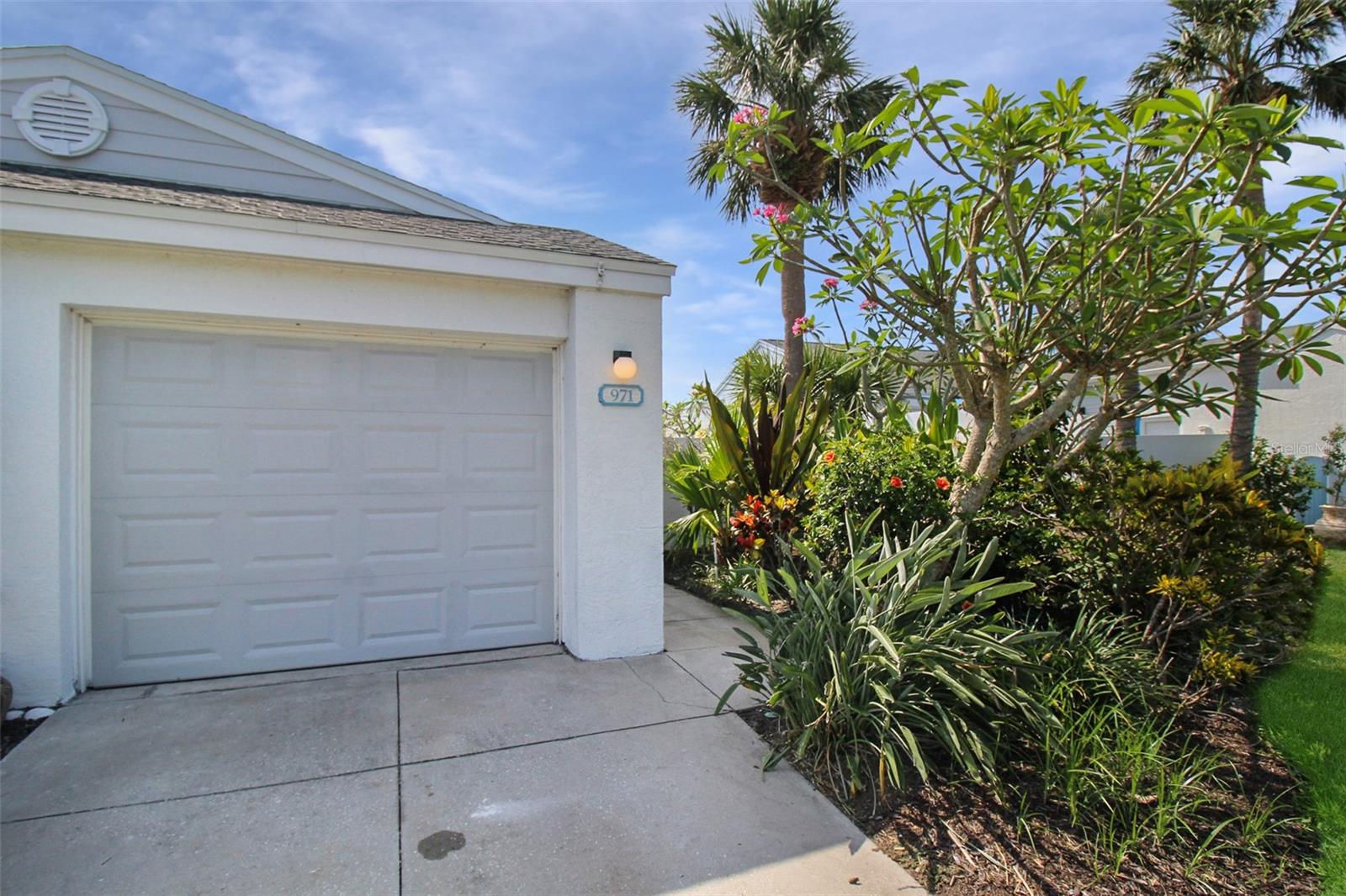 Image 2 of 44 For 971 Waterside Lane