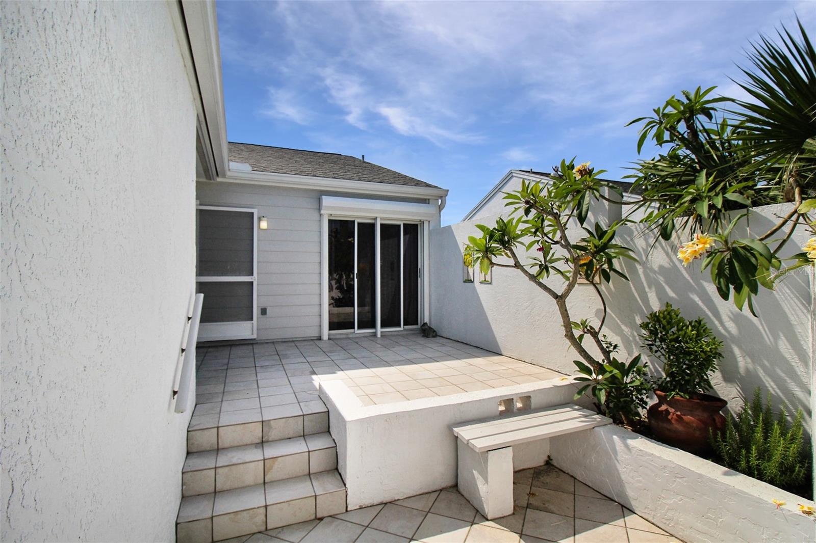 Image 4 of 44 For 971 Waterside Lane