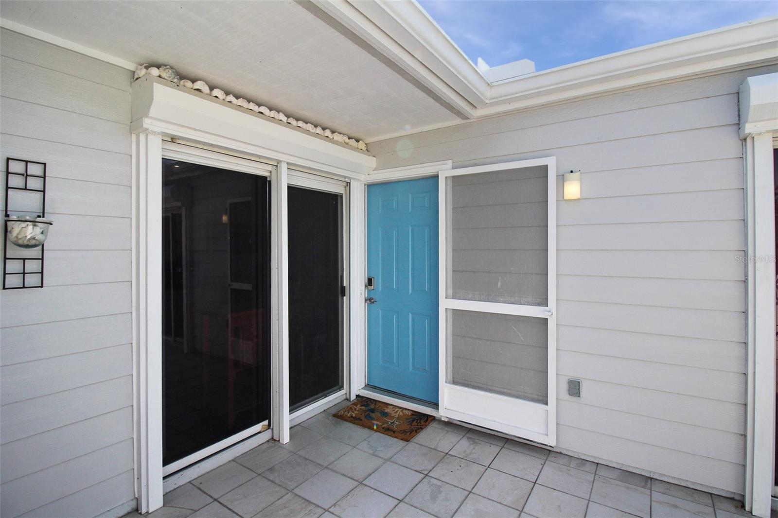 Image 5 of 44 For 971 Waterside Lane