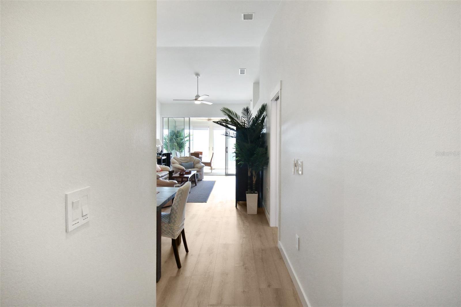 Image 6 of 44 For 971 Waterside Lane